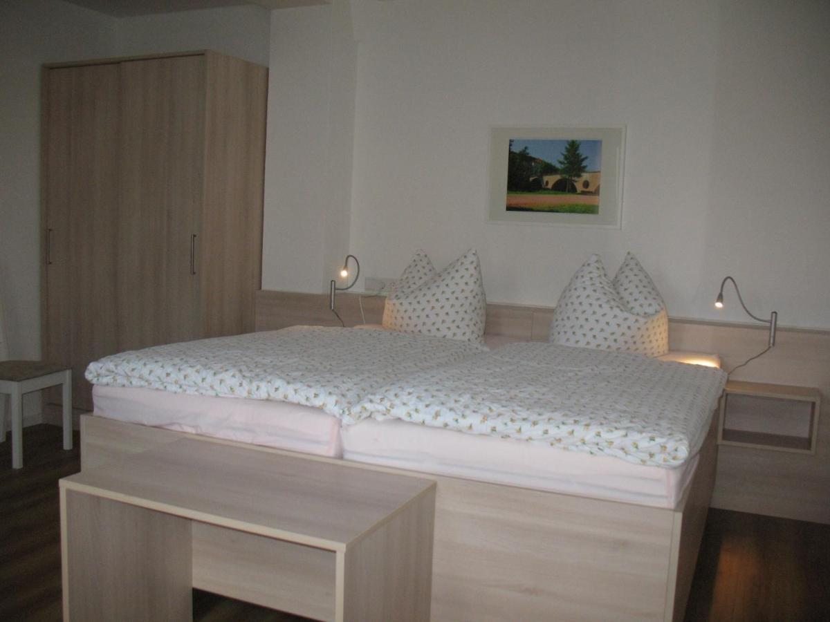 Pension Hinz & Kunz Weimar  Rom bilde